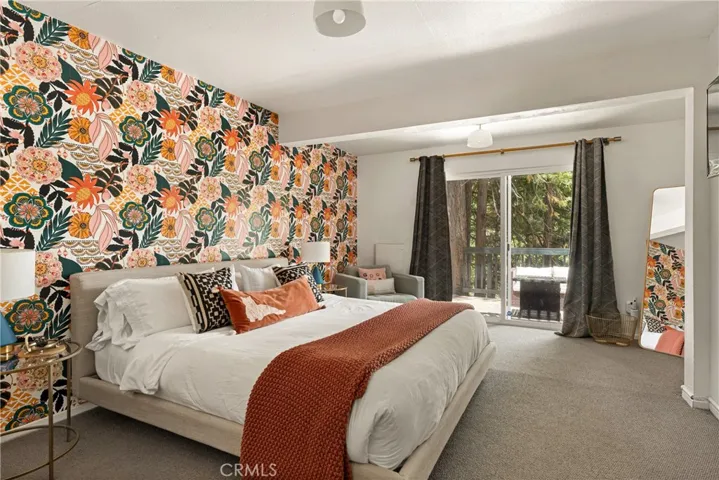 476 Annandale, Lake Arrowhead, California 92352