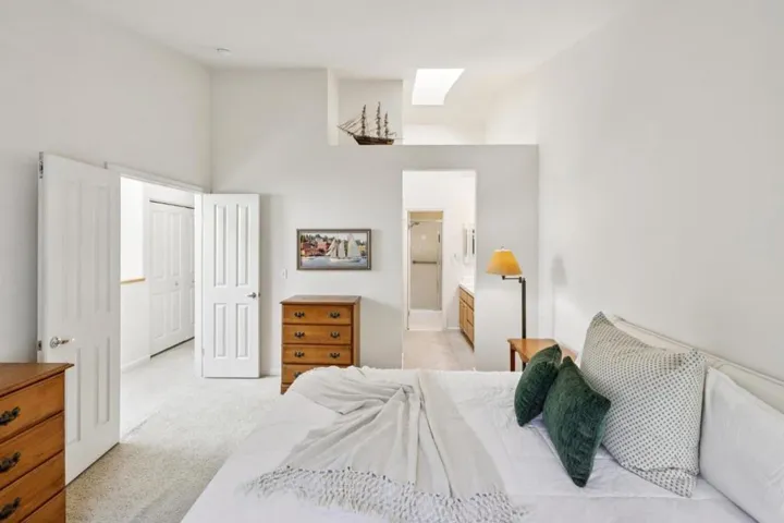 13 Erin Lane, Half Moon Bay, California 94019