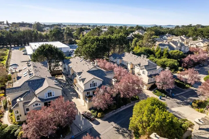 13 Erin Lane, Half Moon Bay, California 94019