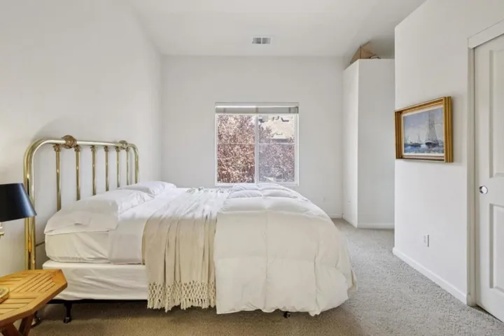 13 Erin Lane, Half Moon Bay, California 94019