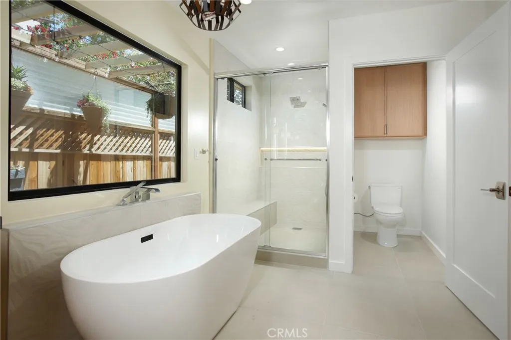Primary Suite Bathroom