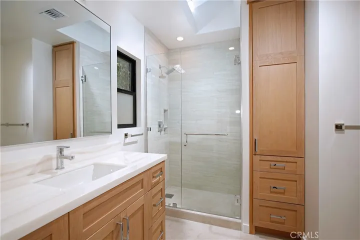 Bedroom 2 En-Suite Bathroom