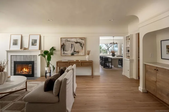 4254 Ampudia, San Diego, California 92103