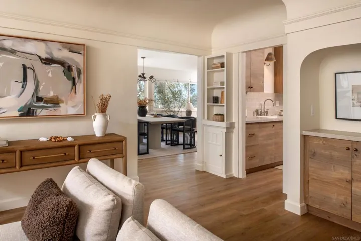4254 Ampudia, San Diego, California 92103