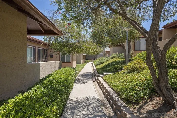 8777 Wahl St., Santee, California 92071