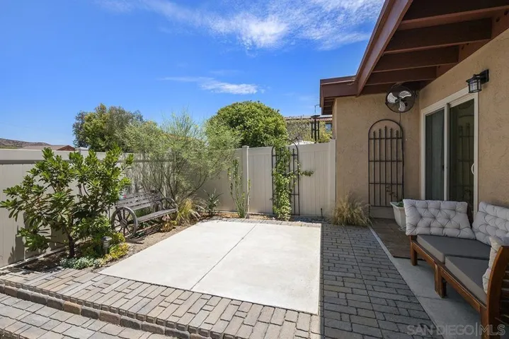 8777 Wahl St., Santee, California 92071