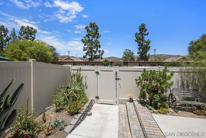 8777 Wahl St., Santee, California 92071