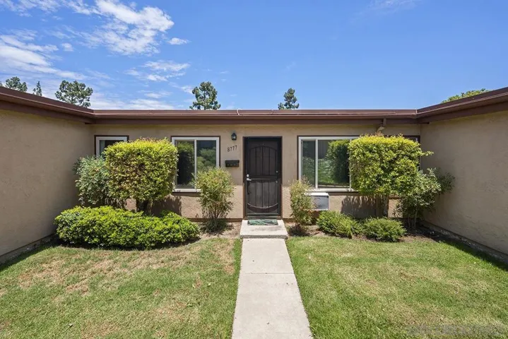 8777 Wahl St., Santee, California 92071