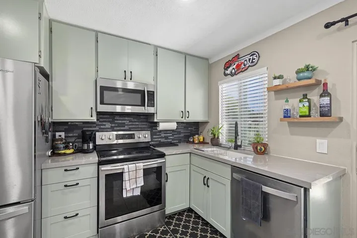 8777 Wahl St., Santee, California 92071