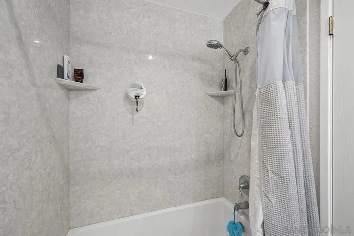 8777 Wahl St., Santee, California 92071