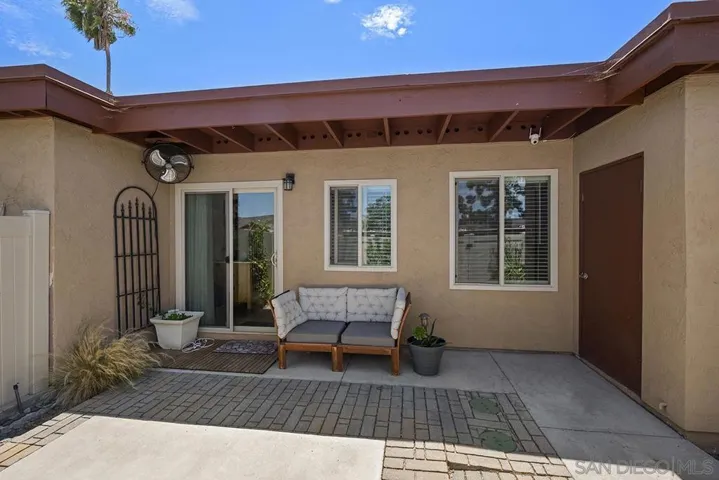 8777 Wahl St., Santee, California 92071