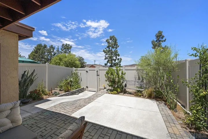 8777 Wahl St., Santee, California 92071