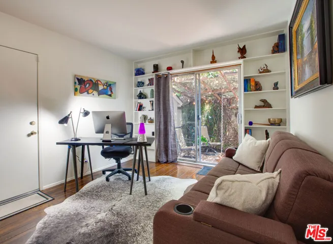 7724 Shady Cove Avenue, Burbank, California 91504