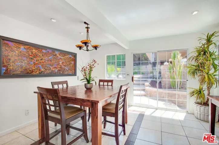 7724 Shady Cove Avenue, Burbank, California 91504