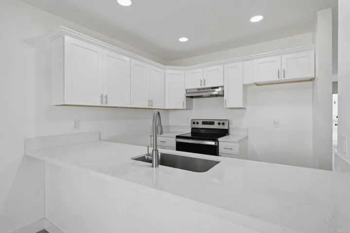 204 Candice Place, Vista, California 92083