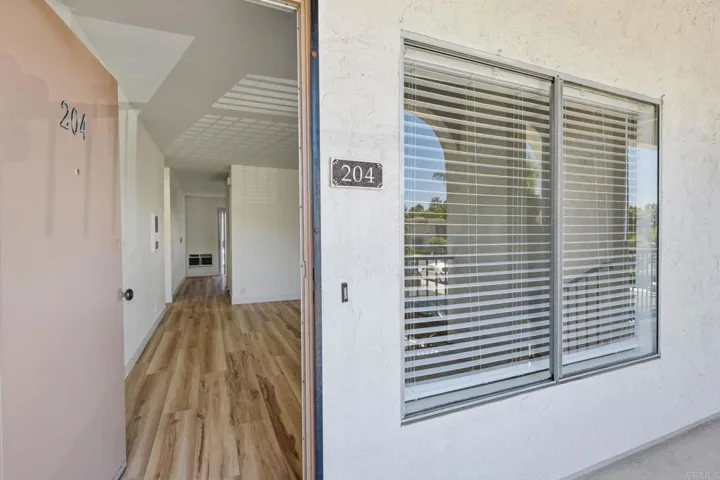 204 Candice Place, Vista, California 92083