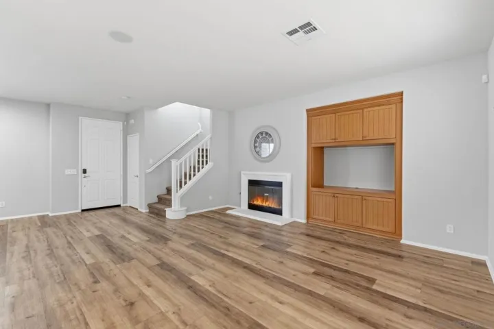 Virtually lit Fireplace
