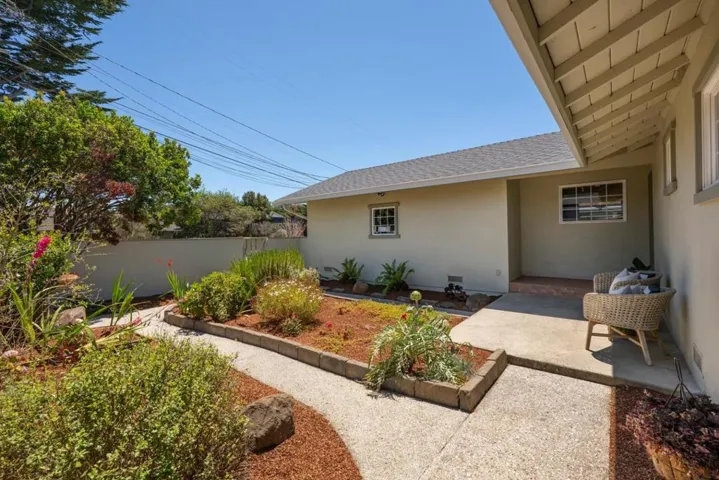 465 Terrace Avenue, Moss Beach, California 94038