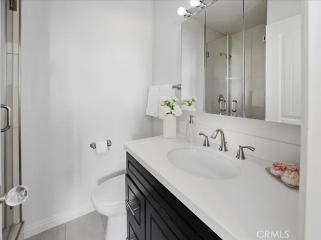 9735 Via Roma, Burbank, California 91504