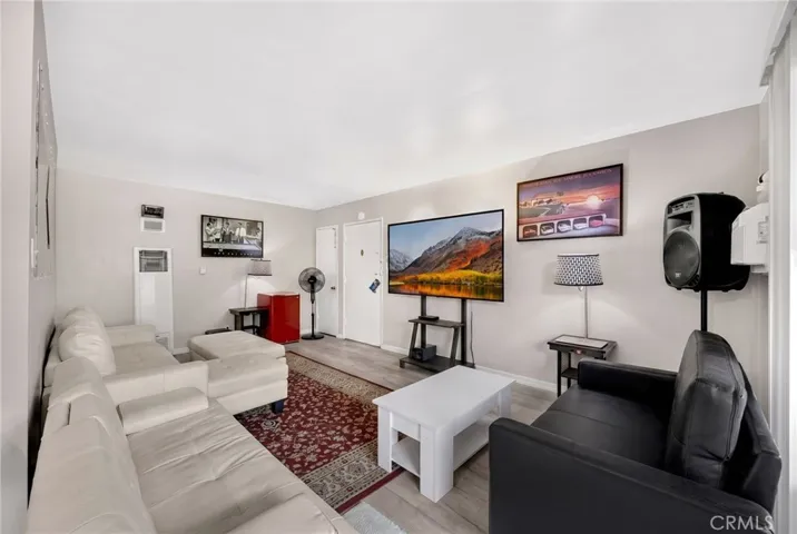 440 Chestnut 2c, Long Beach, California 90802