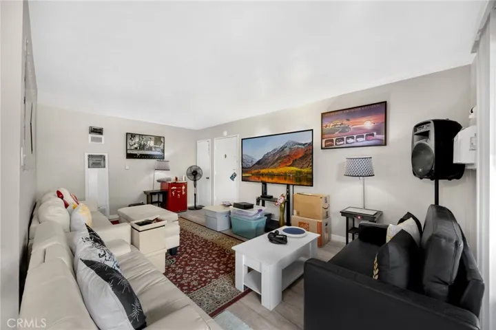 440 Chestnut 2c, Long Beach, California 90802