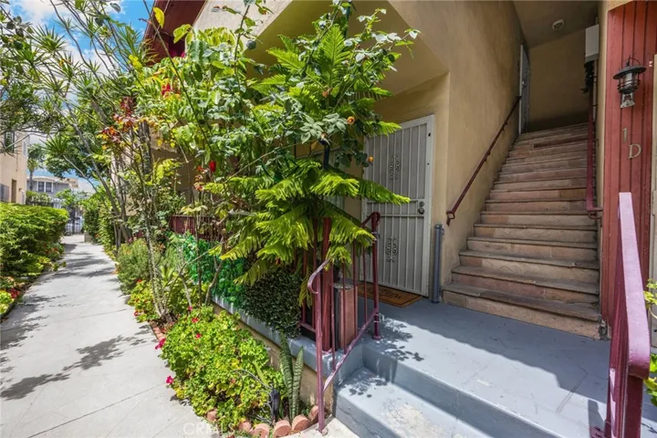 440 Chestnut 2c, Long Beach, California 90802