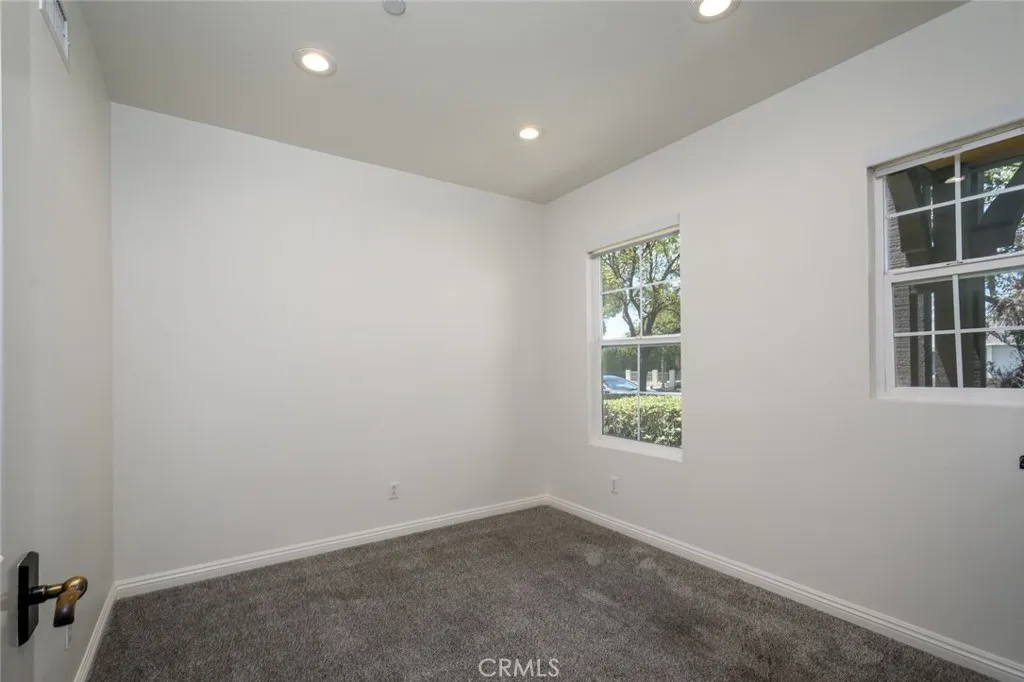 712 S Olive, Anaheim, California 92805 — photo 4