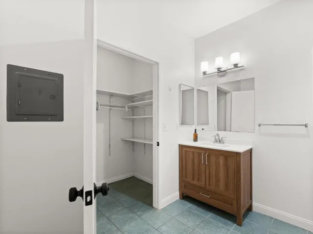 2650 Broadway 107, San Diego, California 92102