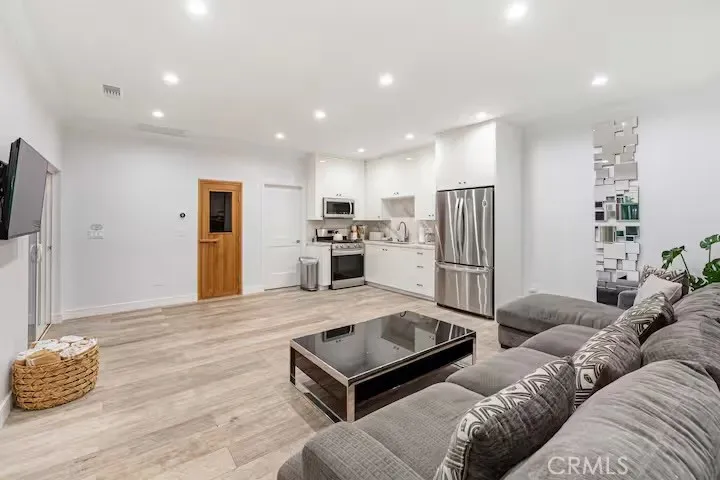 1617 Thurber, Burbank, California 91501