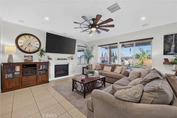 45936 Camino Rubi, Temecula, California 92592