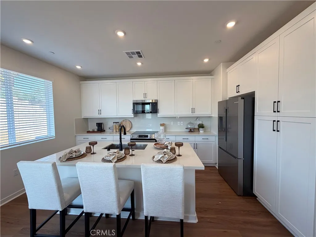 34307 Chelsie Ln, Yucaipa, California 92399 — photo 4