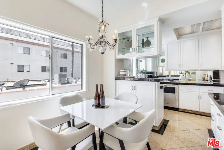 Breakfast Nook