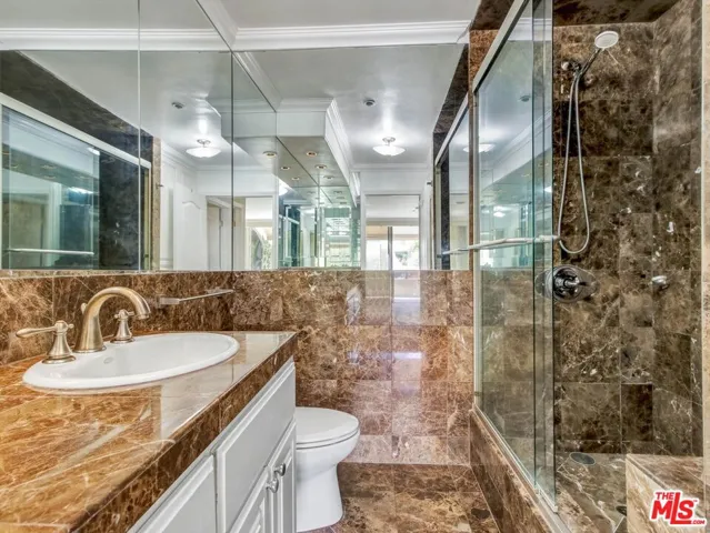 121 S Hope Street 433, Los Angeles, California 90012