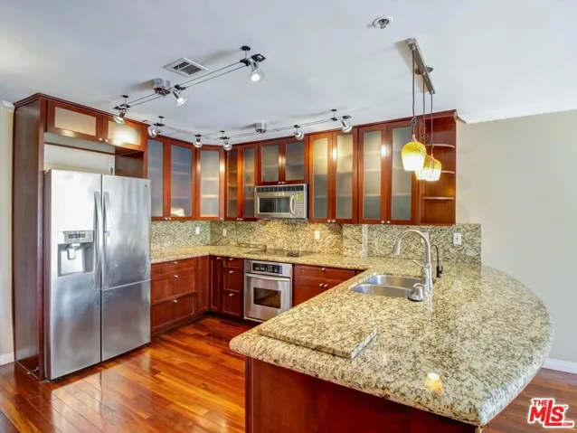 121 S Hope Street 433, Los Angeles, California 90012