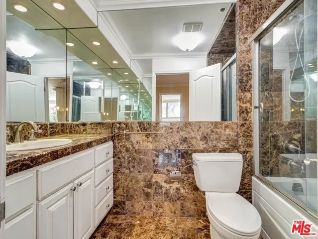 121 S Hope Street 433, Los Angeles, California 90012