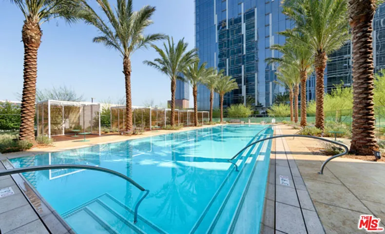 877 Francisco Street 4202, Los Angeles, California 90017