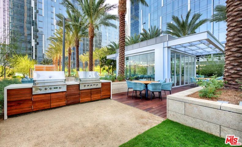 877 Francisco Street 4202, Los Angeles, California 90017