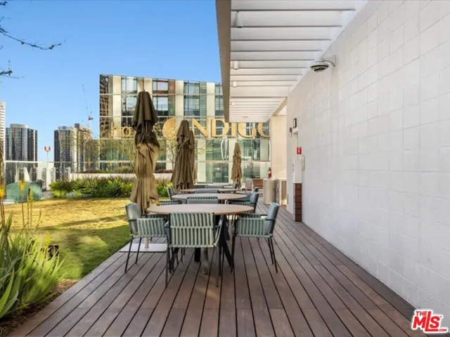 877 Francisco Street 4202, Los Angeles, California 90017