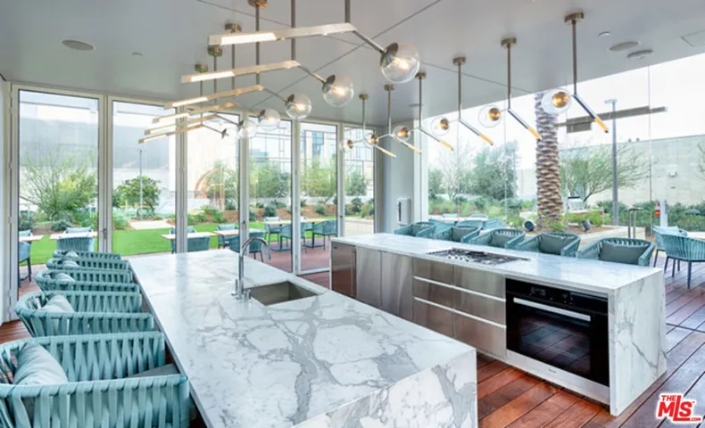 877 Francisco Street 4202, Los Angeles, California 90017