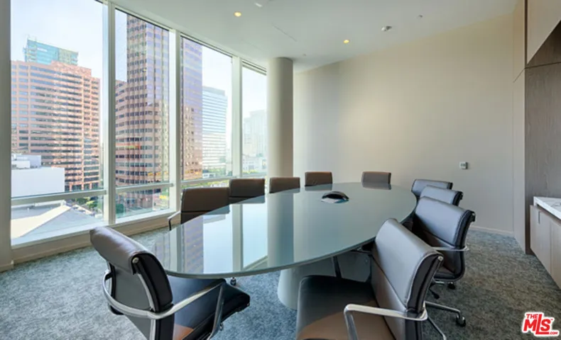 877 Francisco Street 4202, Los Angeles, California 90017