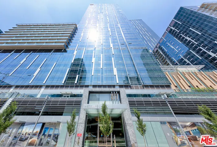 877 Francisco Street 4202, Los Angeles, California 90017