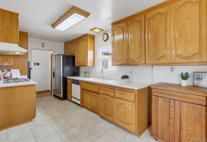 2638 Murray Ridge Road, San Diego, California 92123