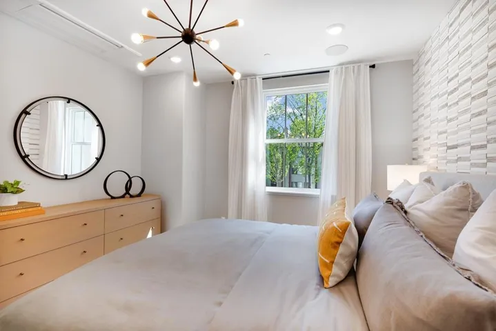 2112 Latham Street, Mountain View, California 94040
