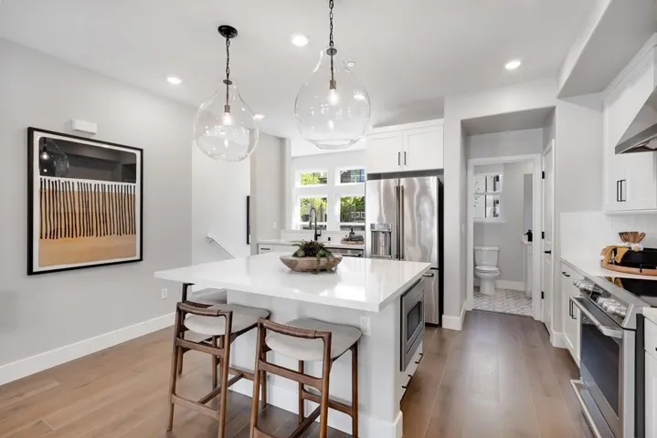 2112 Latham Street, Mountain View, California 94040