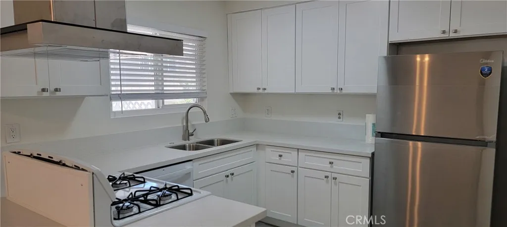 Enjoy the new remodel 
kitchen