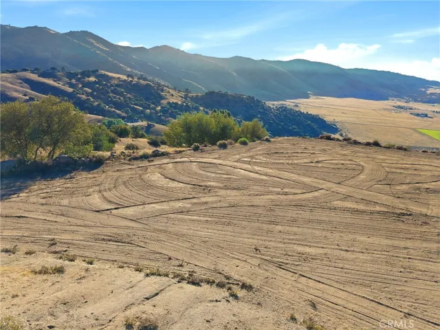 26400 Skyline Drive, Tehachapi, California 93561