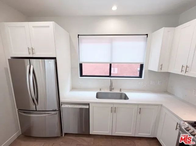 8723 Lookout Mountain Avenue, Los Angeles, California 90046