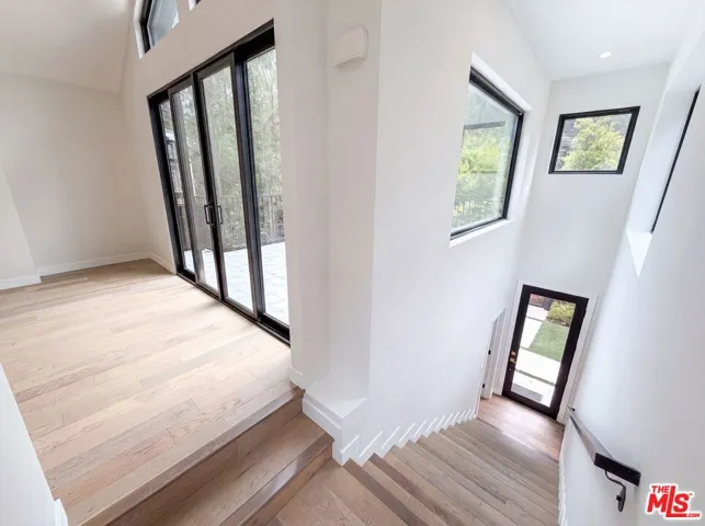 8723 Lookout Mountain Avenue, Los Angeles, California 90046