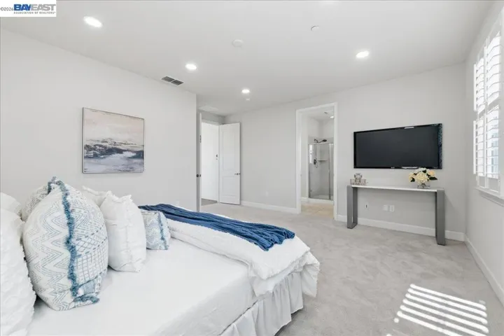 3135 Central Pkwy, Dublin, California 94568