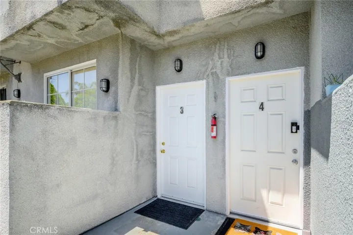 4328 Whitsett Avenue, Studio City, California 91604